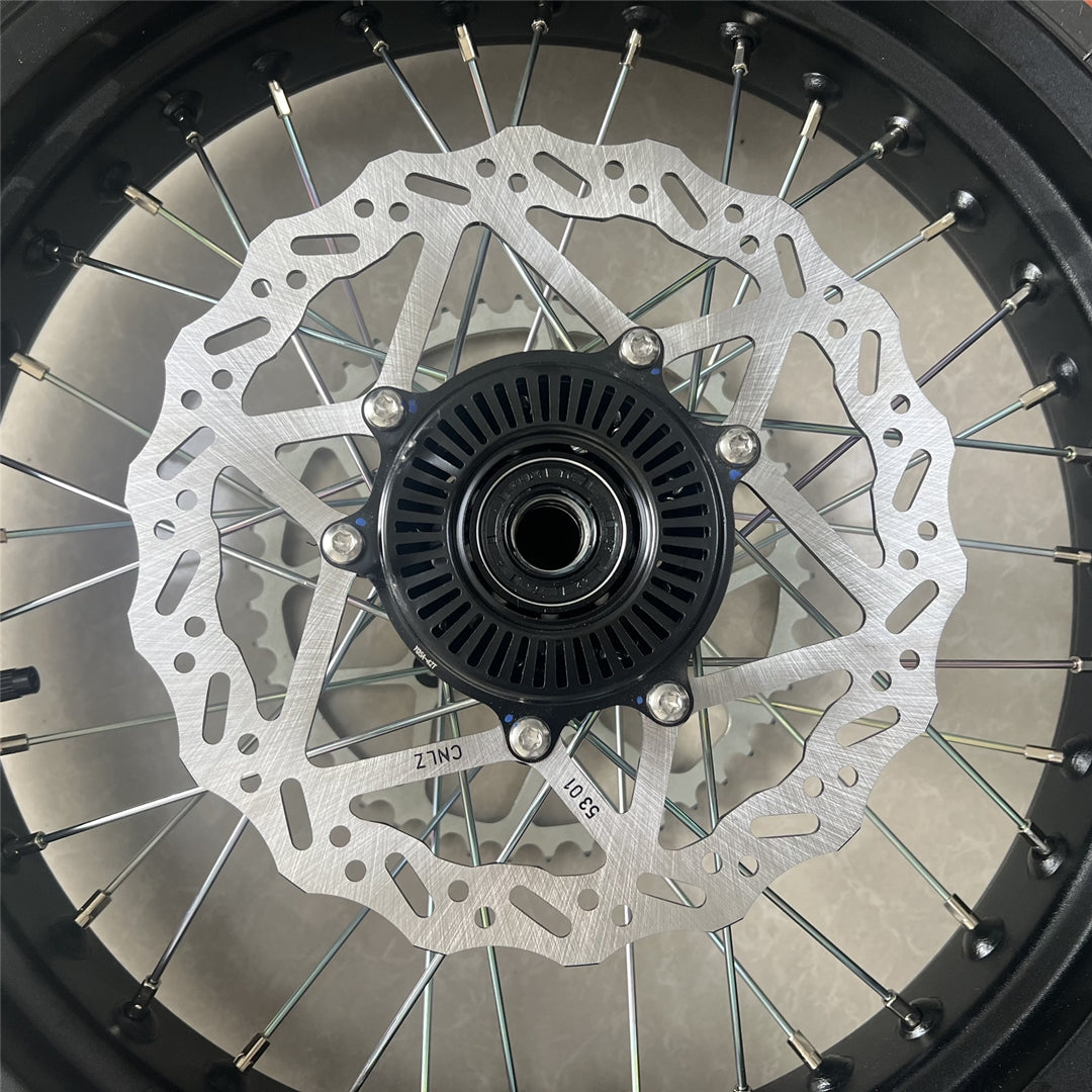 Ultra Bee Supermotos 17"