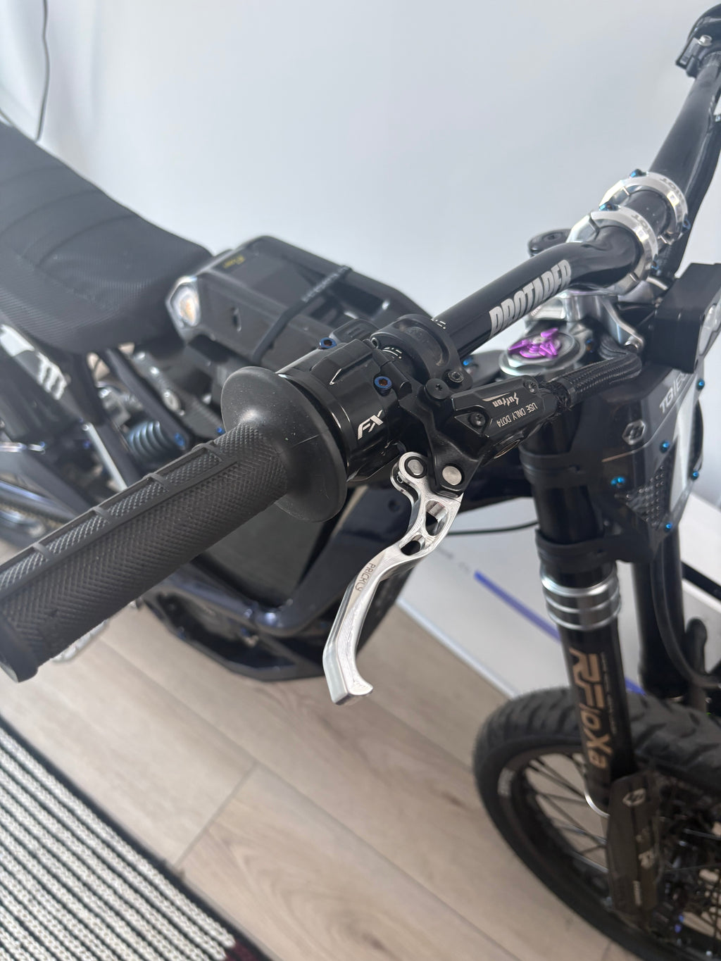 fx throttle titanium bolts